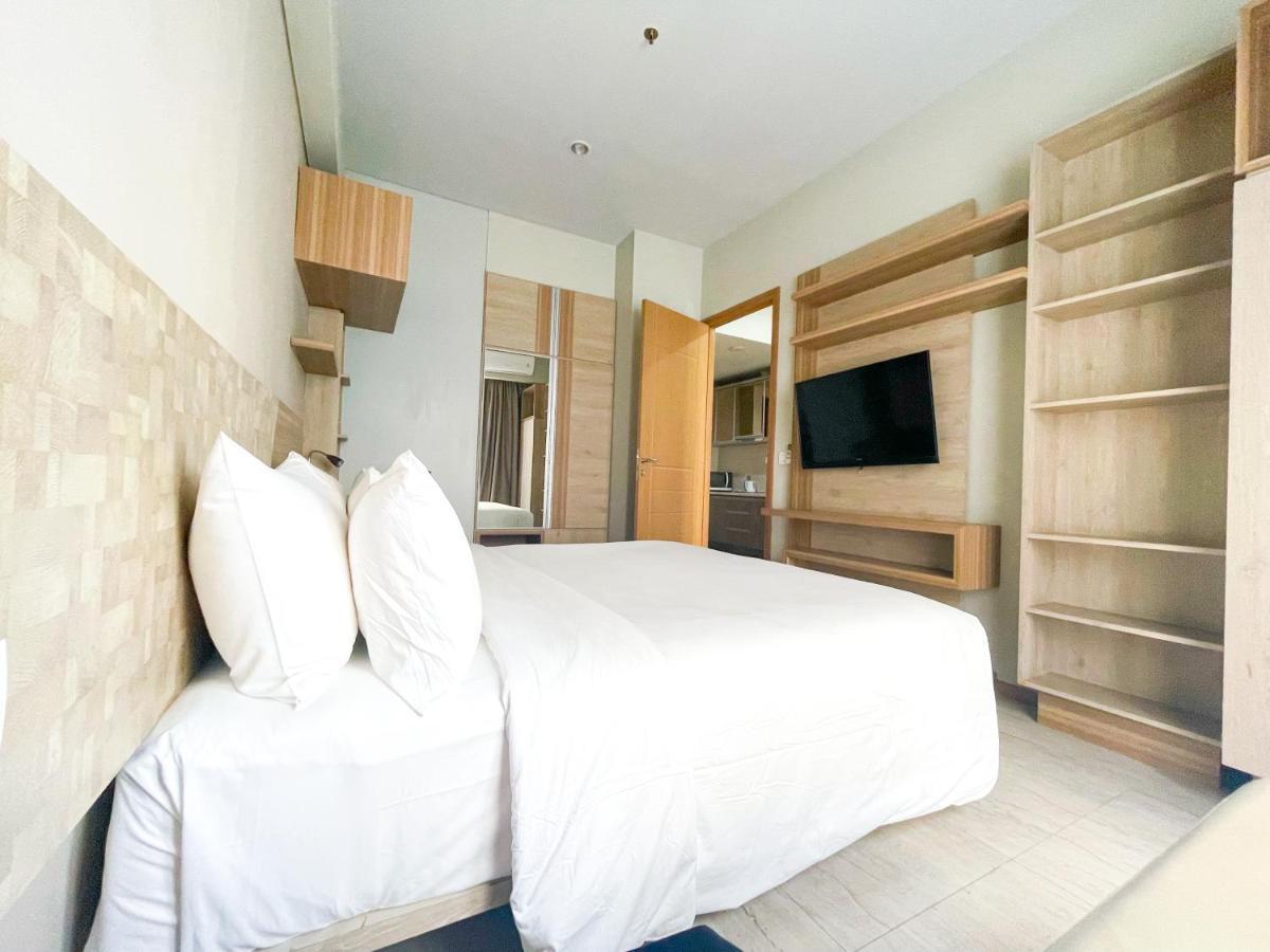 Graha Makara Suite Hotel & Residence チカラン エクステリア 写真
