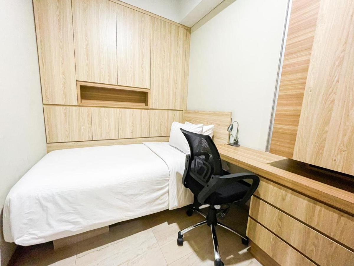 Graha Makara Suite Hotel & Residence チカラン エクステリア 写真